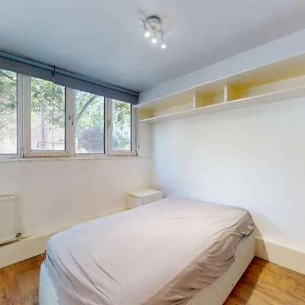 Rent this 3 bed apartment on 62 Finborough Road in London, SW10 9DP