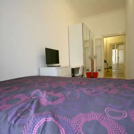 Image 3 - Burgez, Via Bartolomeo Eustachi 8, 20129 Milan MI, Italy - Apartment for rent