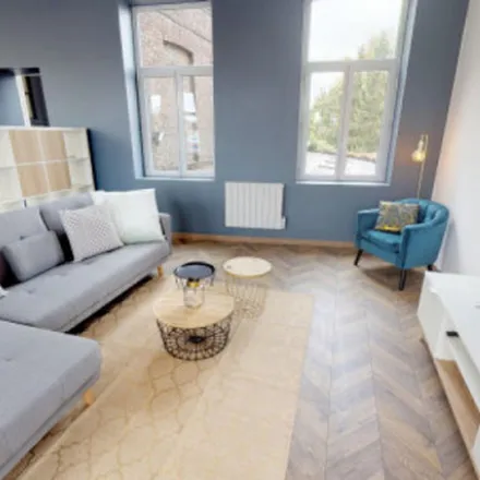 Rent this 6 bed apartment on 98 Avenue de Bretagne in 59160 Lille, France