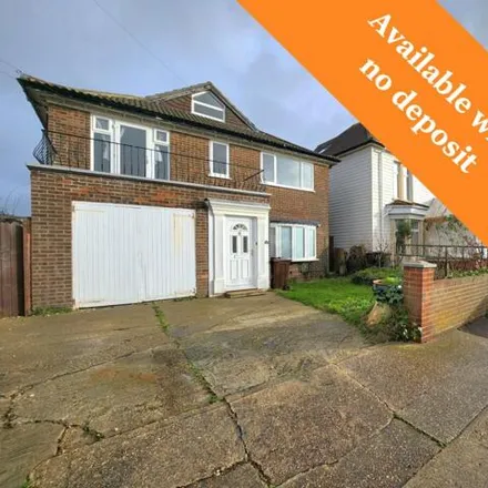 Rent this 5 bed house on On the Water in Marine Parade West, Lee-on-the-Solent