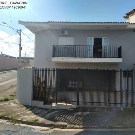 Buy this 3 bed house on Rua Benedito Ayres de Pontes in Jardim Luar, Salto de Pirapora - SP