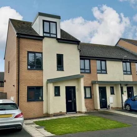 Buy this 3 bed townhouse on Rowantree Gardens in Redcar, TS10 4TD