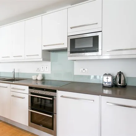 Rent this 3 bed apartment on Barrington Court in Wilton Road, London