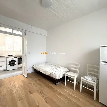 Rent this 1 bed apartment on 1 v Place Gambetta in 75020 Paris, France