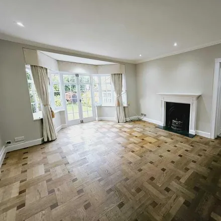Rent this 4 bed duplex on Hampstead Way in London, NW11 7JL