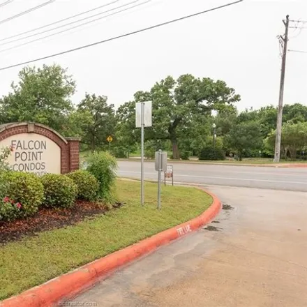 Rent this 2 bed condo on 2117 Dartmouth Street in College Station, TX 77840