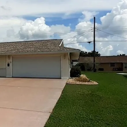 Buy this 2 bed house on 810 Fox Hills Drive in Sun City Center;Greater Sun Center, Hillsborough County