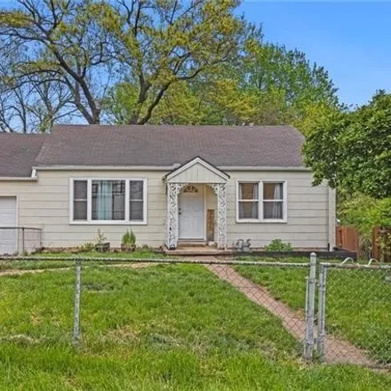 Buy this 4 bed house on 3001 North 62nd Street in Kansas City, KS 66104