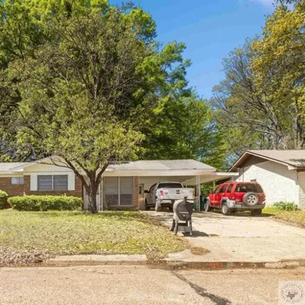 Buy this 3 bed house on 111 Royale Drive in Texarkana, TX 75503