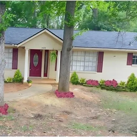 Buy this 3 bed house on 1418 East Neches Street in Palestine, TX 75801
