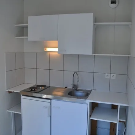 Rent this 1 bed apartment on 12 Rue Marivaux in 63000 Clermont-Ferrand, France