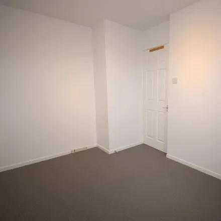 Image 7 - Keller Close, Stevenage, SG2 8BJ, United Kingdom - Townhouse for rent