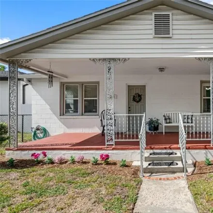Buy this 2 bed house on 8532 Arden Avenue in Tampa, FL 33604