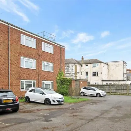 Image 7 - Sandown Court, Byron Road, Worthing, BN11 3HL, United Kingdom - Apartment for sale
