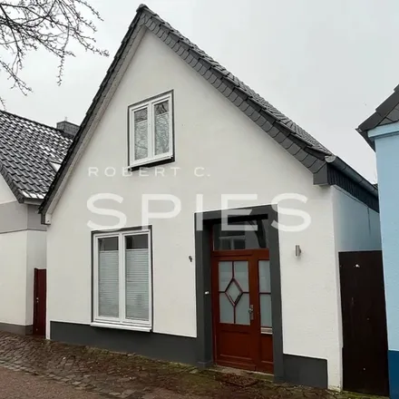 Rent this 4 bed apartment on An der Aue 48 in 28757 Bremen, Germany