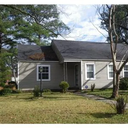 Buy this 3 bed house on 800 Fairwood Drive in Grenada, MS 38901
