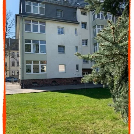 Rent this 3 bed apartment on Freiligrathstraße 10 in 08058 Zwickau, Germany