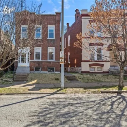 Buy this 4 bed house on 4134 Virginia Avenue in St. Louis, MO 63118