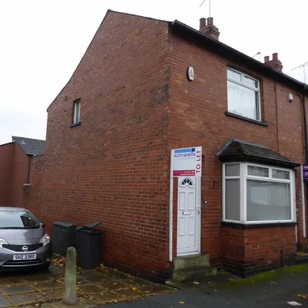 Rent this 2 bed house on Western Grove in Leeds, LS12 4ST