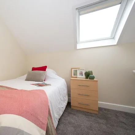 Rent this 1 bed room on Alba Tyres in Back Manor Terrace, Leeds