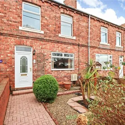 Buy this 3 bed townhouse on 19 Park View in South Pelaw, DH2 2JW