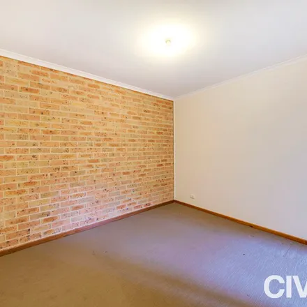 Rent this 3 bed townhouse on Australian Capital Territory in Kenyon Circuit, Monash 2904