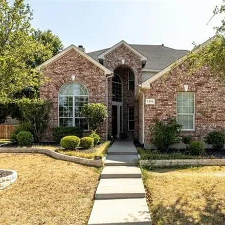 Buy this 5 bed house on 5208 Winterberry Court in Fort Worth, TX 76244