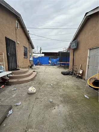 Image 3 - 1470 East 57th Street, Los Angeles, CA 90011, USA - House for sale