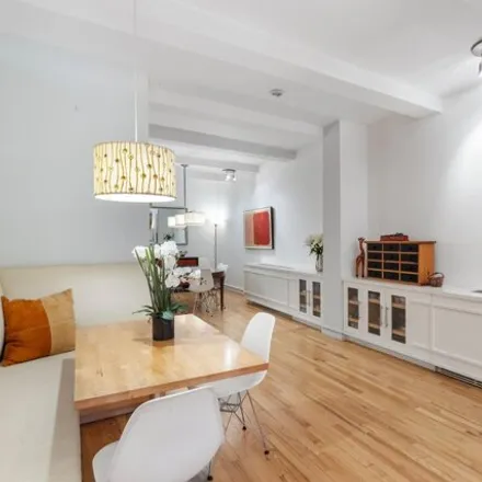 Image 6 - 12 East 12th Street, New York, NY 10003, USA - Condo for sale