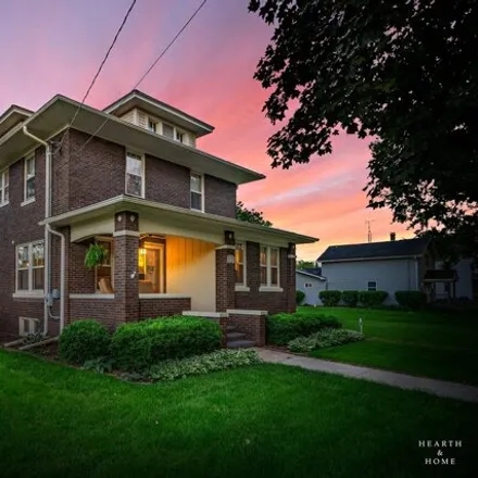 Image 3 - 235 North Taylor Street, Marengo, IL 60152, USA - House for sale