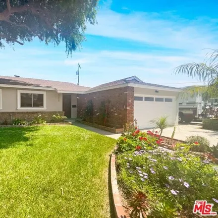 Buy this 3 bed house on 5298 East 25th Street in Long Beach, CA 90815