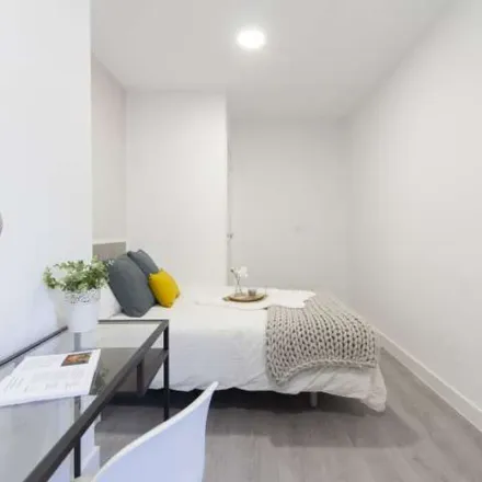 Image 4 - Paseo de las Delicias, 28045 Madrid, Spain - Apartment for rent