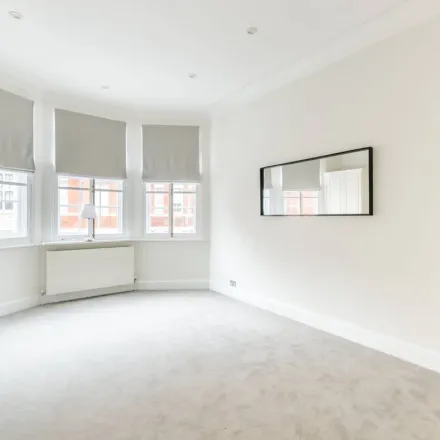Image 2 - 20 Lees Place, London, W1K 6LG, United Kingdom - Apartment for rent