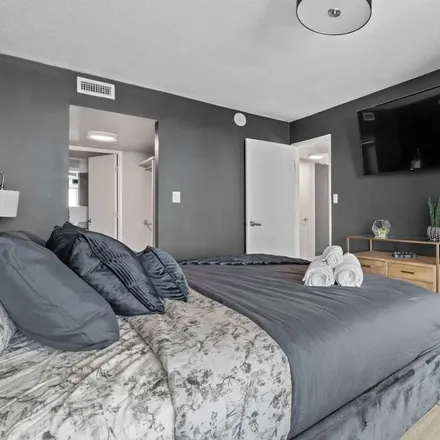 Image 7 - Calgary, AB T2R 1S4, Canada - Apartment for rent