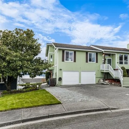 Image 2 - 58th Street Northeast, Tacoma, WA, USA - House for sale