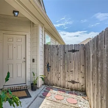 Image 4 - 821 Durness Drive, Austin, TX 78764, USA - House for sale