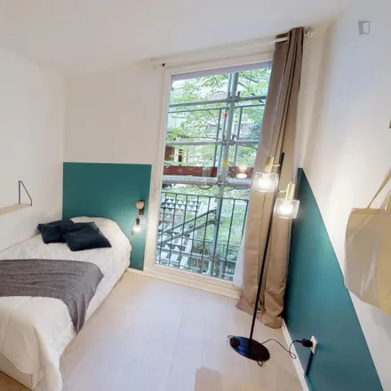 Rent this 7 bed room on 6 Rue des Frigos in 75013 Paris, France