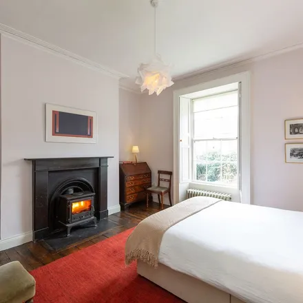 Rent this 3 bed apartment on 24 Lennox Street in Portobello, Dublin