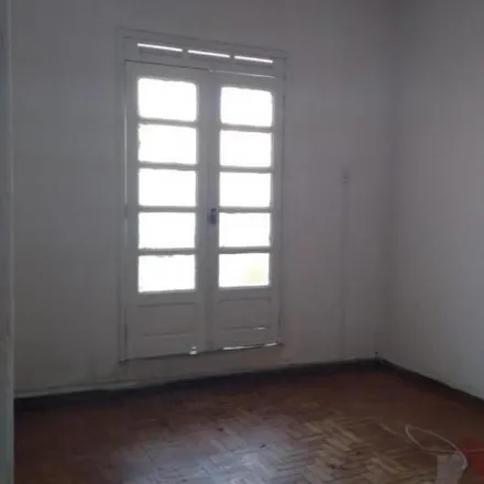 Rent this 3 bed apartment on GL de Volta Redonda in Rua Simão da Cunha Gago, Aterrado