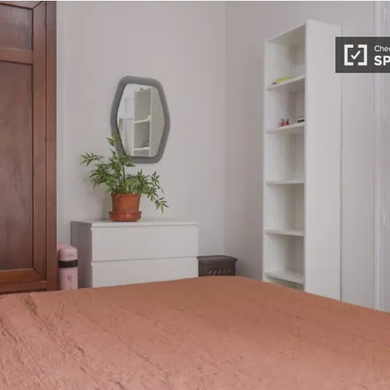 Image 5 - Calle Robles, 13, 28053 Madrid, Spain - Room for rent