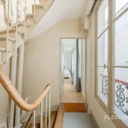 Image 3 - 5 Rue de la Banque, 75002 Paris, France - Apartment for rent