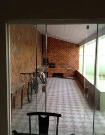 Buy this 2 bed house on Rua Carolina Silva Dias in Vista Verde, São José dos Campos - SP