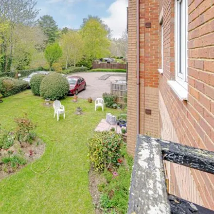 Image 3 - Croydon Road, Tandridge, CR3 6QF, United Kingdom - Apartment for sale