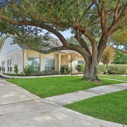 Rent this 4 bed house on Labay Middle School in 15435 Willow River Drive, Houston