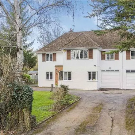 Buy this 5 bed house on Carbone Hill in Potters Bar, Hertfordshire