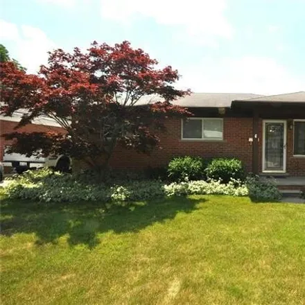 Rent this 3 bed house on 1520 East Windemere Avenue in Royal Oak, MI 48073