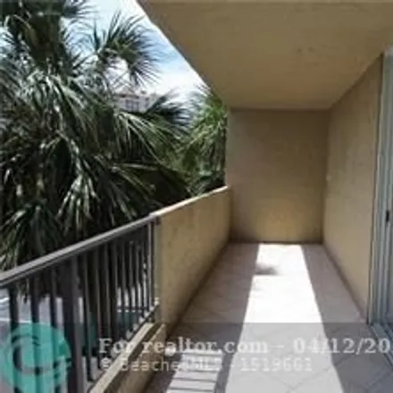 Image 5 - 2 Sunset Lane, Lauderdale-by-the-Sea, Broward County, FL 33062, USA - Condo for sale
