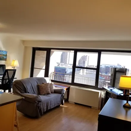 Image 3 - Montgomery Towers, 135 Montgomery Street, Jersey City, NJ 07306, USA - Townhouse for rent