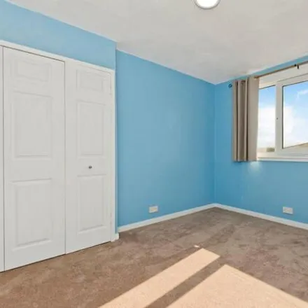 Image 3 - James Grove, Kirkcaldy, KY1 1TN, United Kingdom - Apartment for sale