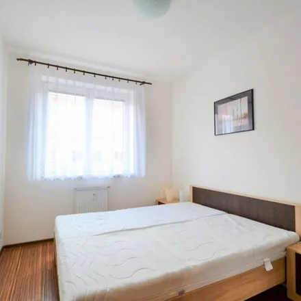 Image 6 - Komenského 1328, 250 92 Šestajovice, Czechia - Apartment for rent